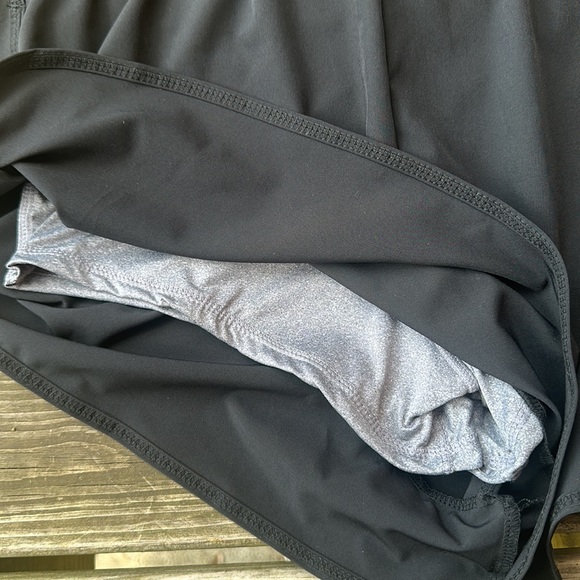 Cotton:On Curve Lifestyle Move Jogger Shorts - Picture 4 of 6